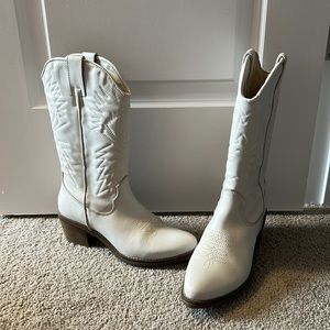 Steve Madden Cowgirl Boots Size 8 👢